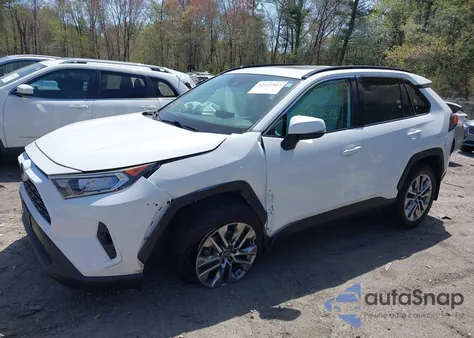 2019 Toyota Rav4 Xle Premium z USA, uszkodzony, nr VIN 2T3A1RFV8KW063483